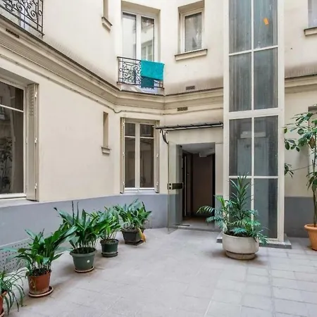 Luckey Homes - Rue Michel Ange Paříž
